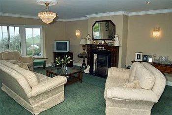 Rivermount House Кинсейл Екстериор снимка